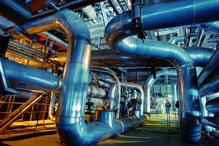 IndustrialzoneSteelpipelinesandvalves